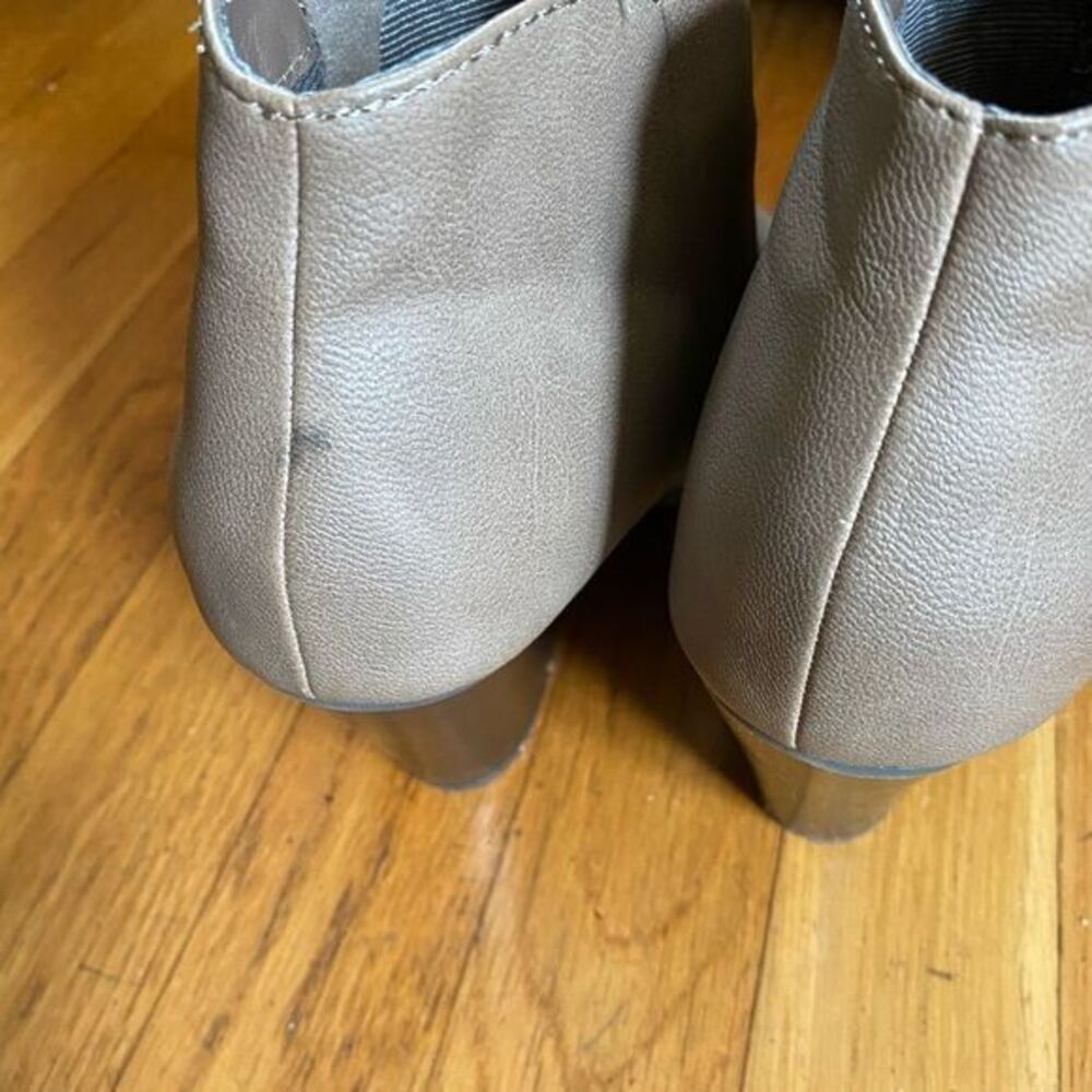Women, Charlotte rouge, brown ankle boot, size 8 see description *flaw - Picture 3 of 4